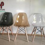 ghế cafe trong suốt