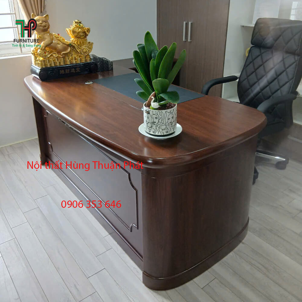 Bàn làm việc dành cho lảnh đạo
